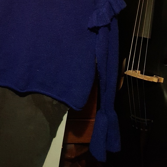 Sweater - Picture 2 of 2